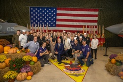 President, First Lady serve service members and families for Friendsgiving [Image 4 of 18]
