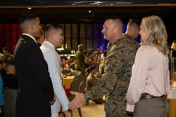 President, First Lady serve service members and families for Friendsgiving [Image 11 of 18]