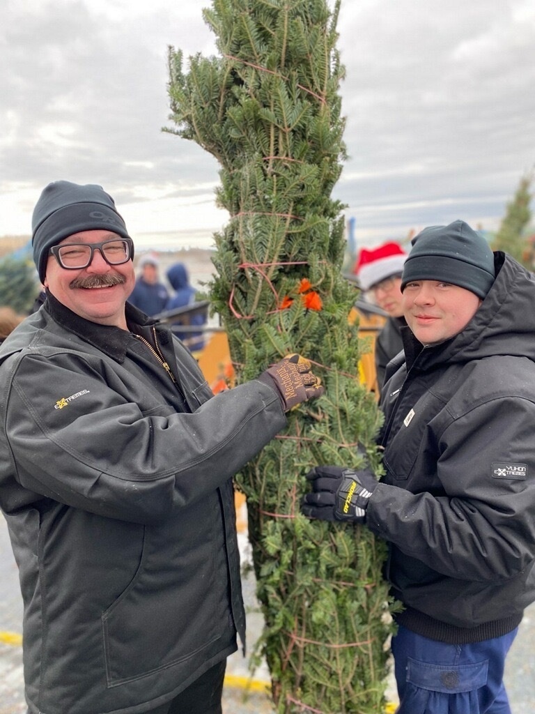 Mackinaw crew loads trees for annual Christmas Ship journey
