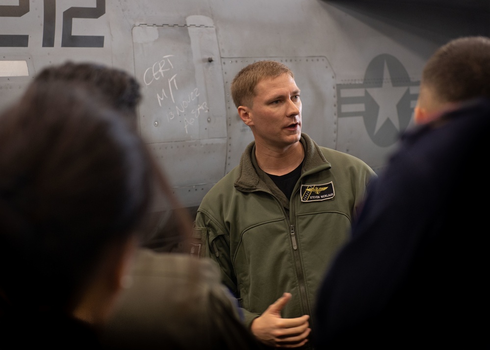 ITS Carabiniere Sailors Tours USS George H.W. Bush (CVN 77)