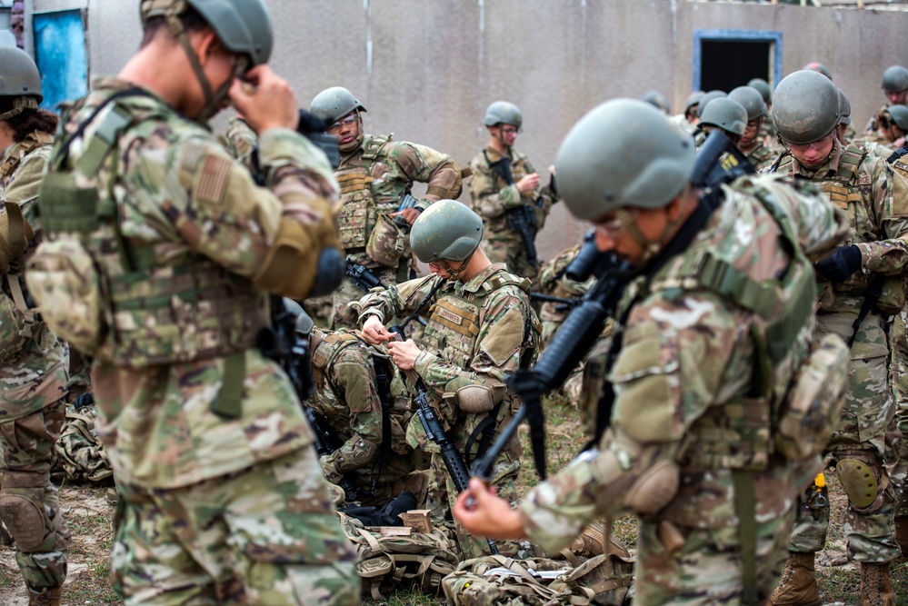 Air Force Security Forces Apprentice Course