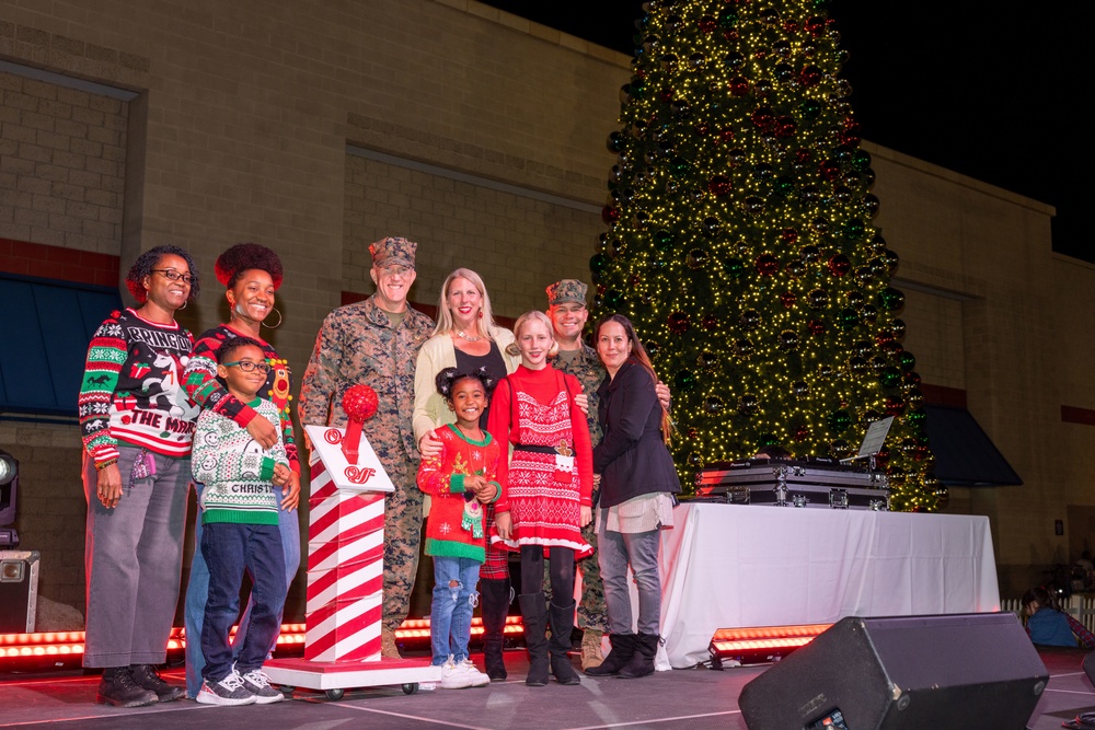 MCCS Camp Pendleton hosts 2022 Annual Tree Lighting Celebration