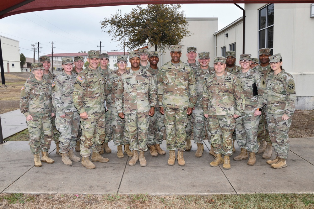 MEDCoE hosts new TRADOC commander