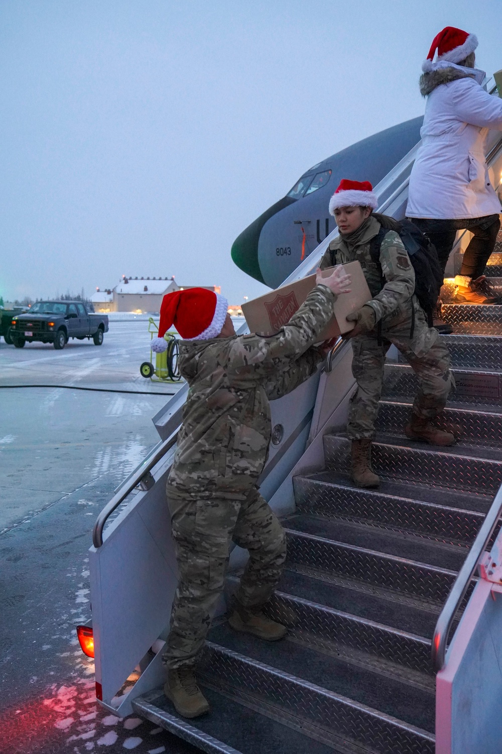 Alaska National Guard upgrades Santa’s sleigh for Minto