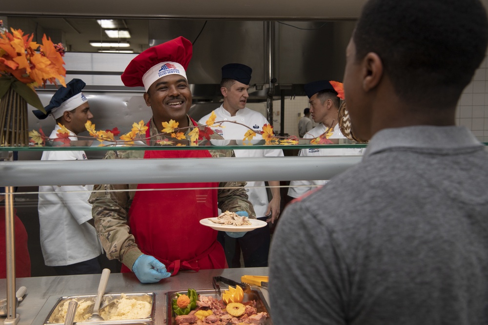 US Ambassador to Japan, Air Force leaders celebrate Thanksgiving Day with Yokota members