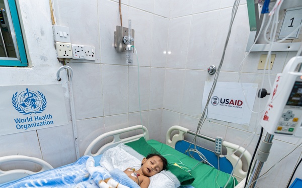 USAID and WHO supply oxygen for hospital patients in Yemen