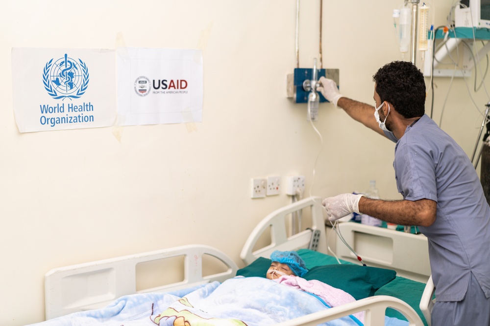 USAID and WHO supply oxygen for hospital patients in Yemen