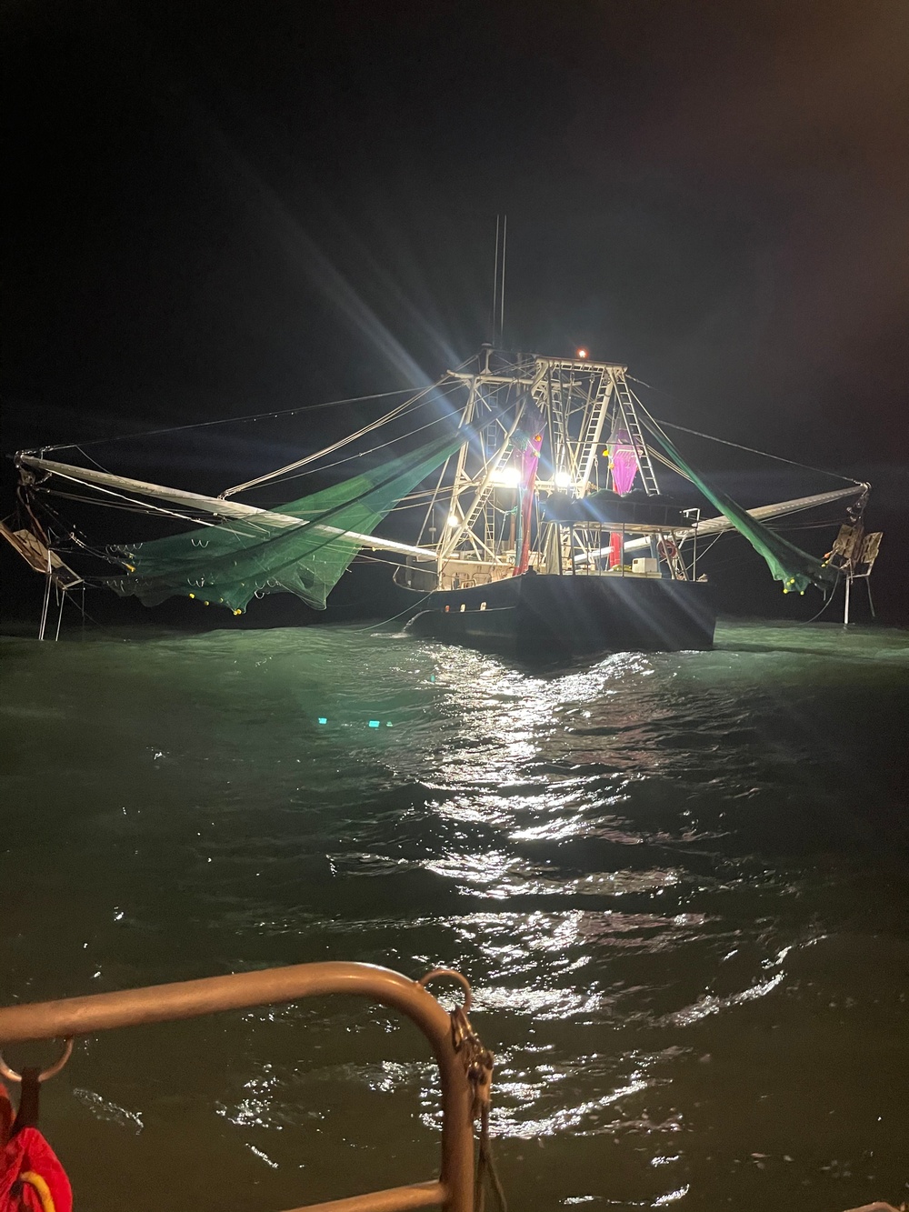 Coast Guard rescues 4 from shrimp boat taking on water 11 miles south of Jamaica Beach, Texas