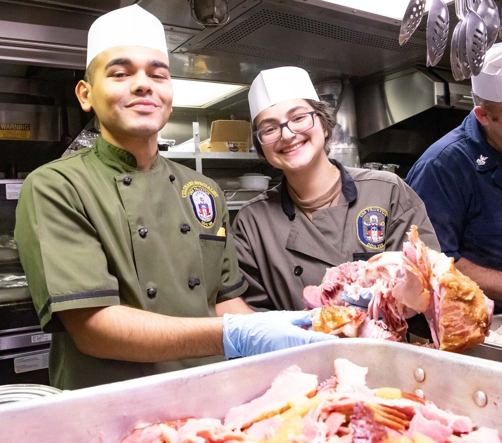 Sailors Aboard USS Truxtun (DDG 103) Prepare Thanksgiving Dinner