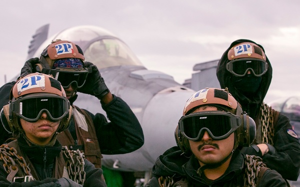 CVW 8 FLY OFF