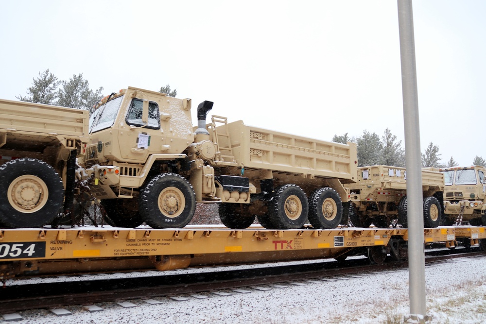 411th Engineer Company equipment deployment by rail movement at Fort McCoy