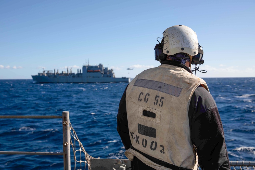 USS Leyte Gulf (CG 55) Completes Replenishment-at-Sea