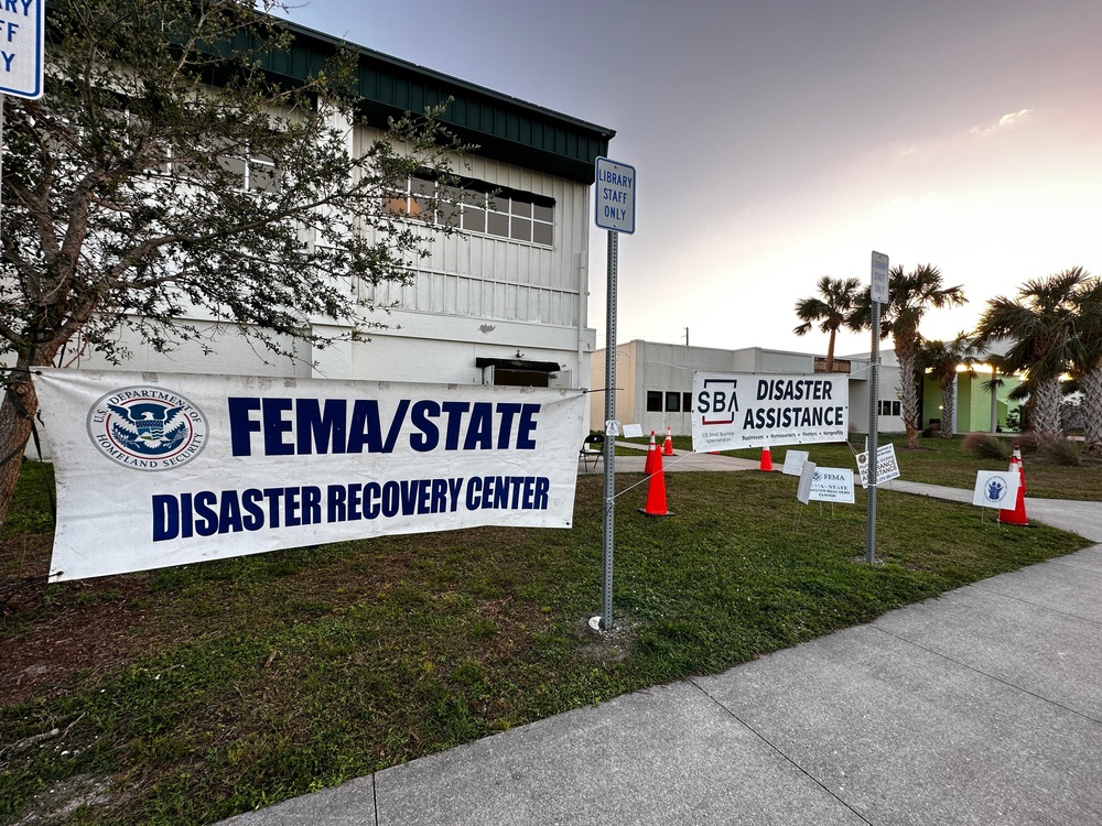 FEMA Mitigation Experts Speak with Residents Impacted by Hurricane Ian in Englewood, Florida