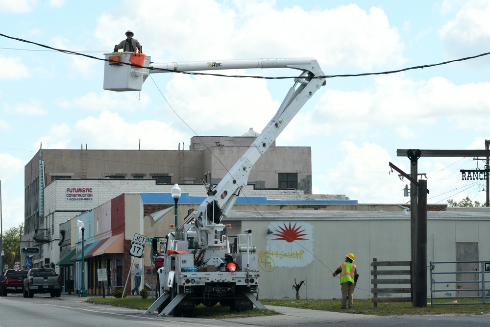 Crews Work to Restore Power Following Hurricane Ian