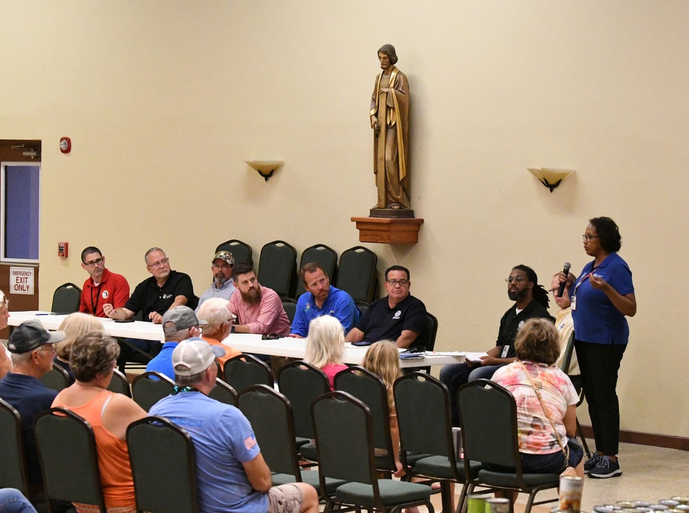 Local, State and Federal Officials Hold a Meeting on Pine Island