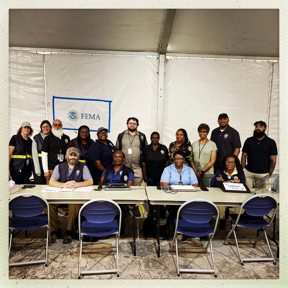Disasater Recovery Center Opens on Fort Myers Beach