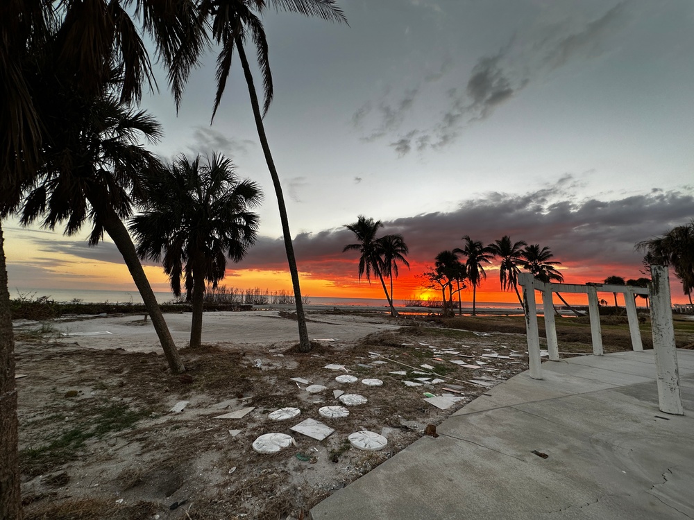 Sun Sets on Fort Myers Beach