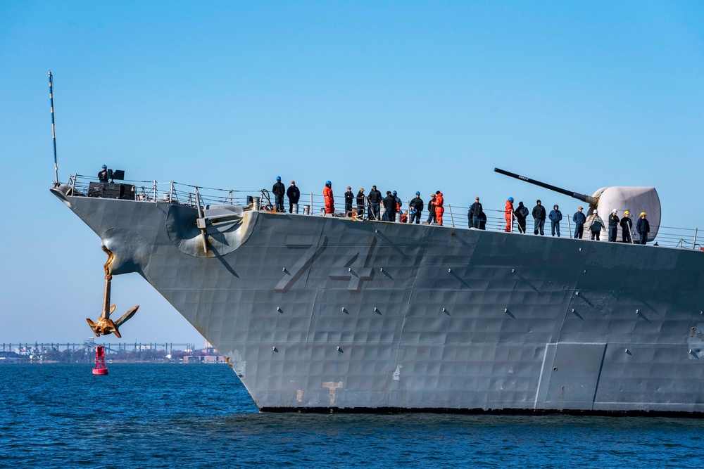 USS McFaul returns to Naval Station Norfolk