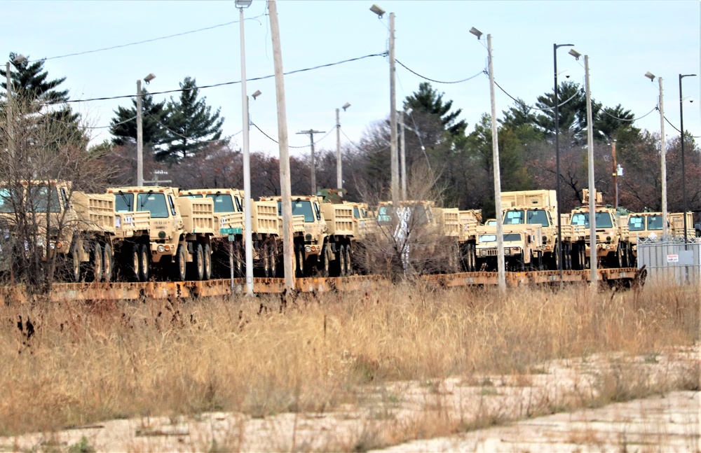 411th Engineer Company equipment deployment by rail movement at Fort McCoy