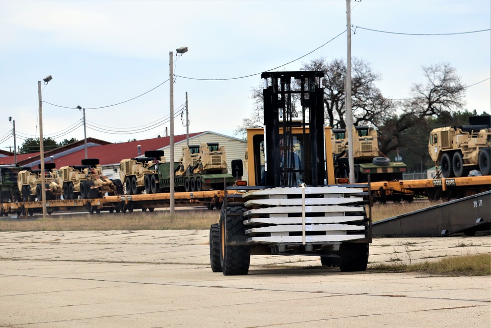 411th Engineer Company equipment deployment by rail movement at Fort McCoy