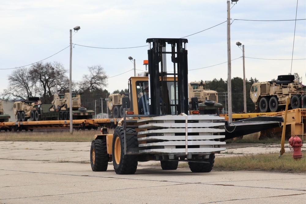 411th Engineer Company equipment deployment by rail movement at Fort McCoy