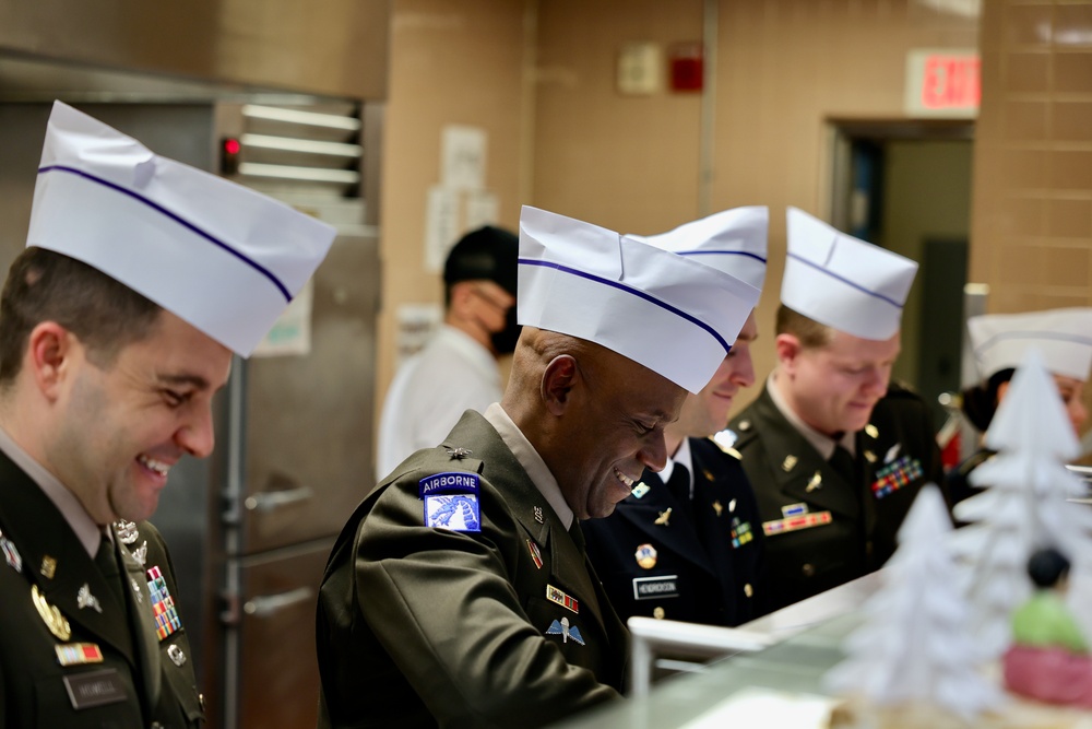 A Time to be Thankful: 2nd Combat Aviation Brigade Thanksgiving Dinner 2022