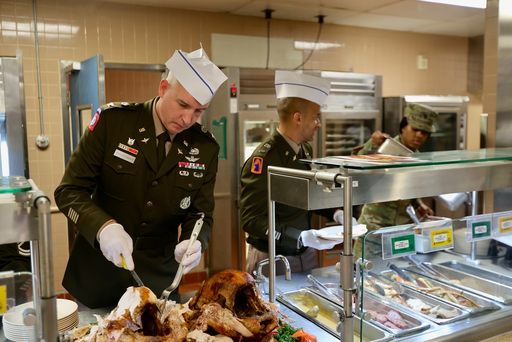 A Time to be Thankful: 2nd Combat Aviation Brigade Thanksgiving Dinner 2022