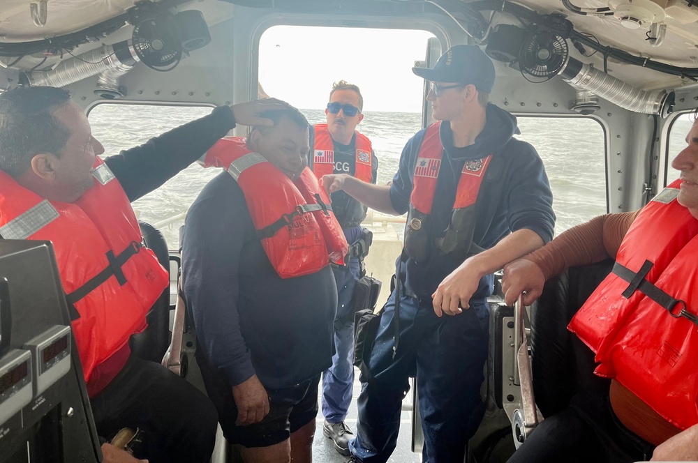 Coast Guard rescues 3 from capsized boat near Winyah Bay