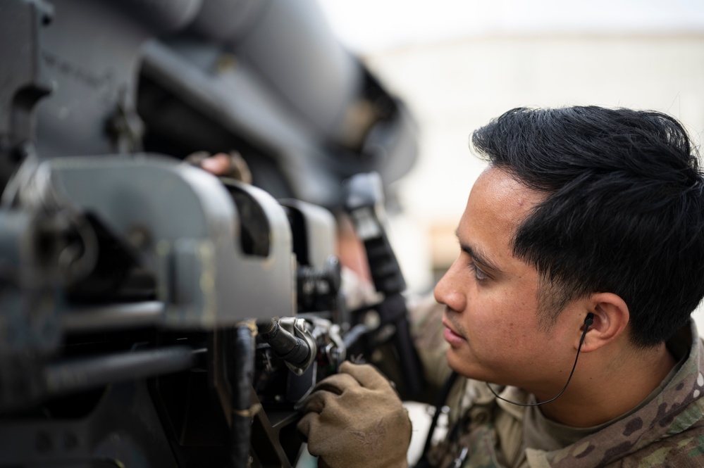 Pave Hawk preps for personnel recovery training