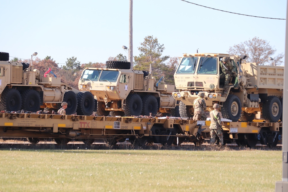 411th Engineer Company equipment deployment by rail movement at Fort McCoy