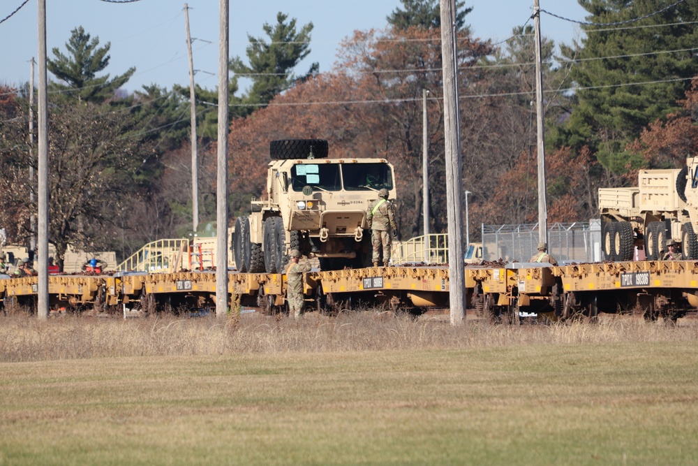 411th Engineer Company equipment deployment by rail movement at Fort McCoy