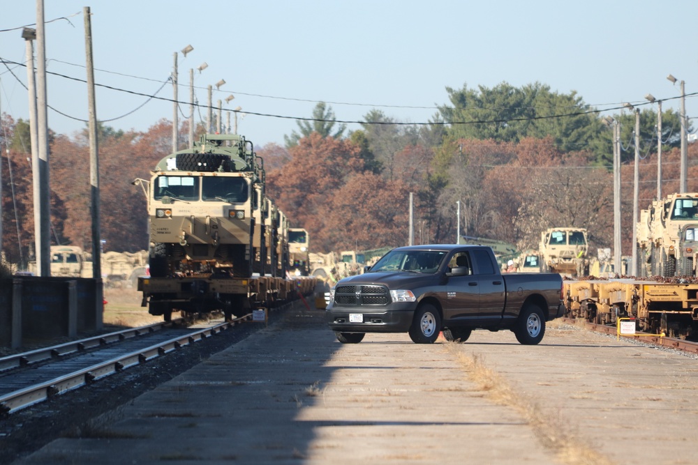 411th Engineer Company equipment deployment by rail movement at Fort McCoy