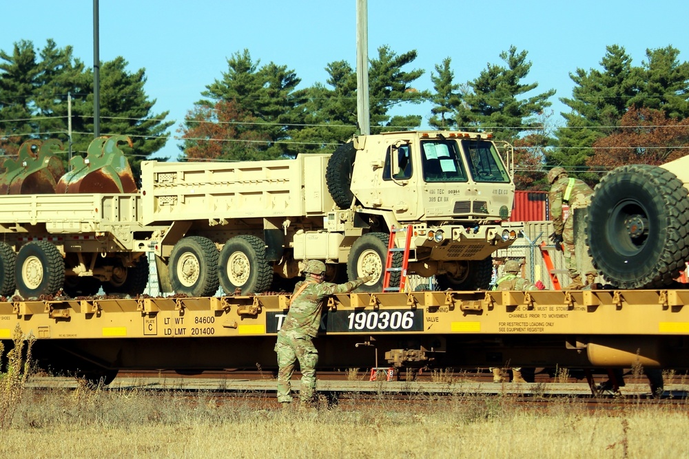 411th Engineer Company equipment deployment by rail movement at Fort McCoy