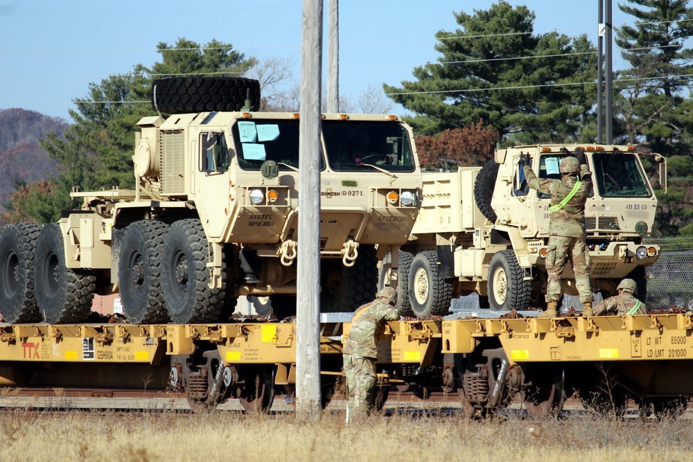 411th Engineer Company equipment deployment by rail movement at Fort McCoy