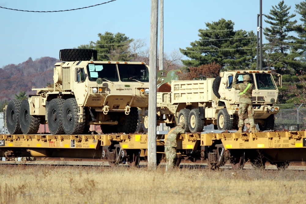 411th Engineer Company equipment deployment by rail movement at Fort McCoy