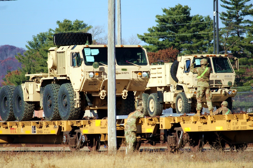 411th Engineer Company equipment deployment by rail movement at Fort McCoy