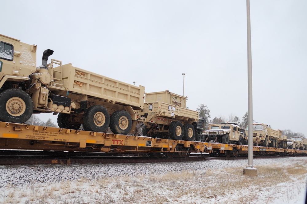 411th Engineer Company equipment deployment by rail movement at Fort McCoy