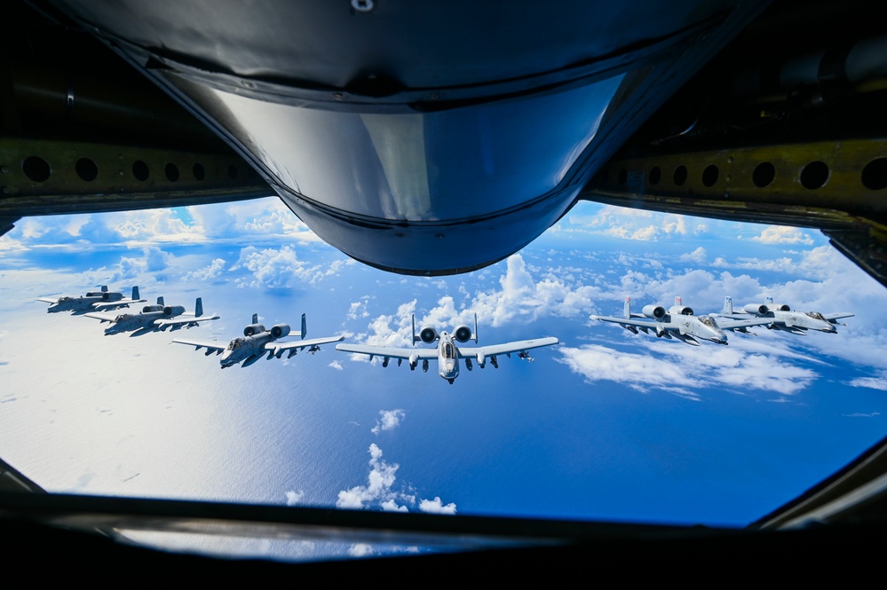 506 EARS aerial refuels Moody A-10C Thunderbolt II over Pacific Ocean