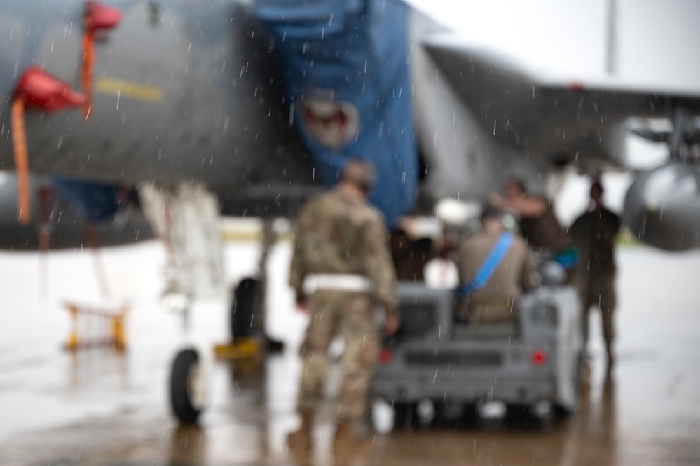 Weapons Load Crew of the 3rd Quarter Competition