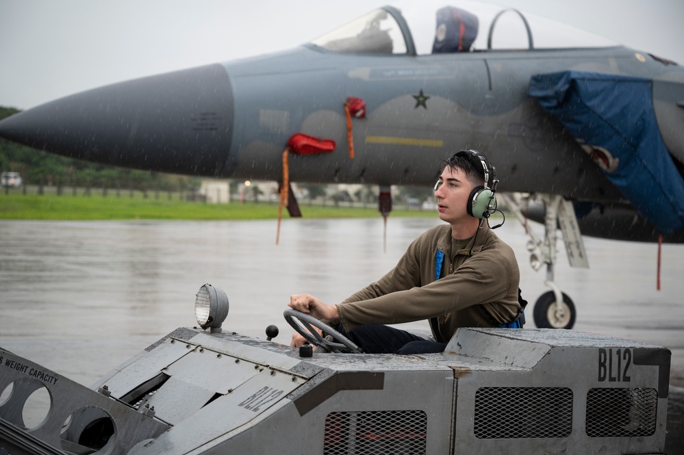 Weapons Load Crew of the 3rd Quarter Competition