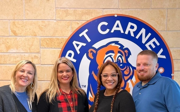 Army CID Special Agents Being Good Neighbors