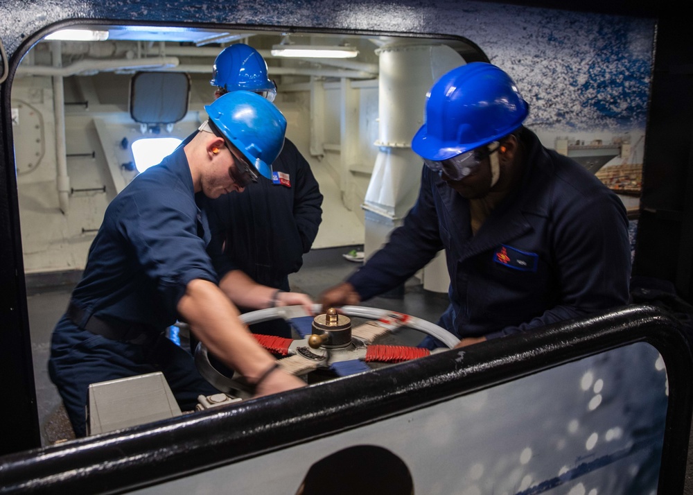 Daily operations aboard USS George H.W. Bush (CVN 77)