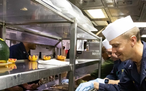 USS Truxtun (DDG 103) Celebrates Thanksgiving