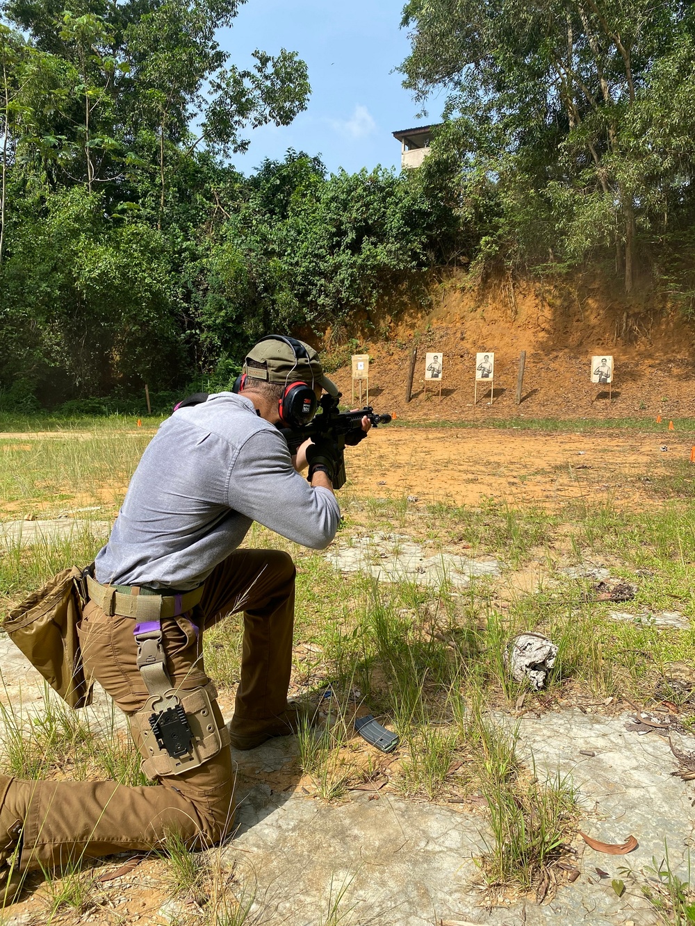 MSGs conduct familiarization fire in the Ivory Coast