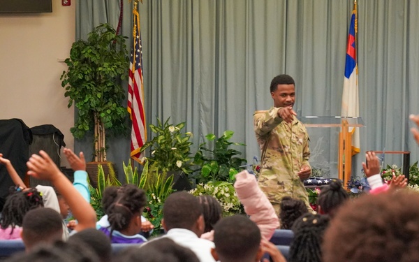 528th Soldiers volunteer at Bal Perazim Christian Academy