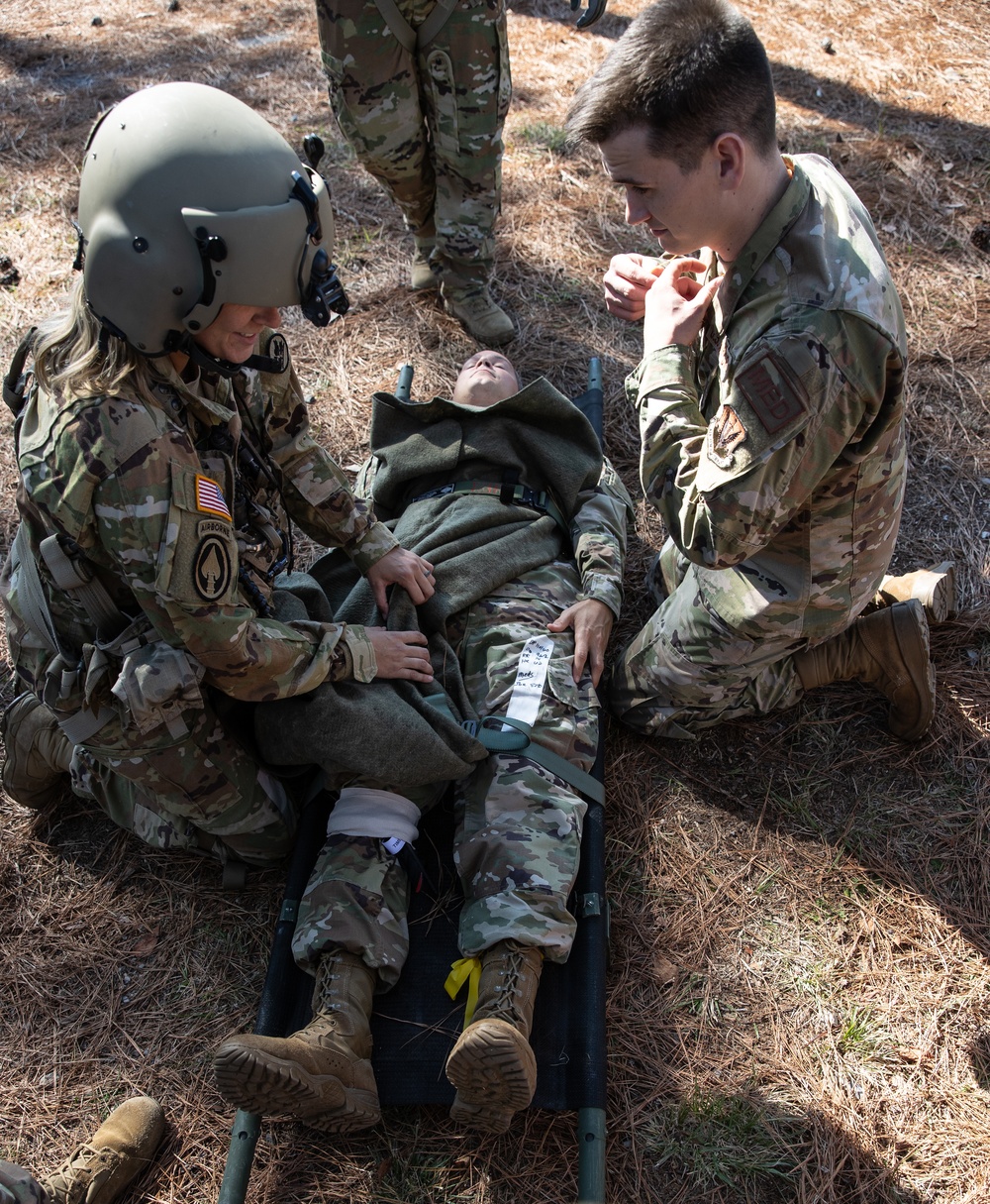 Alabama National Guard Soldiers and Airmen conduct realistic CASEVAC training