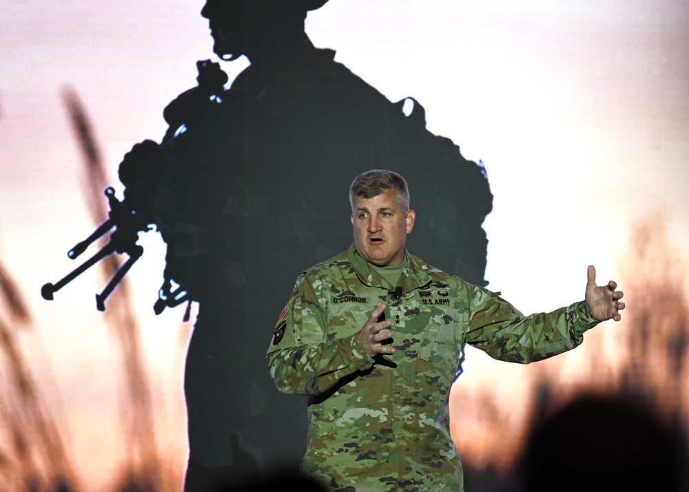AMCOM leaders discuss readiness, advanced manufacturing at aviation conference