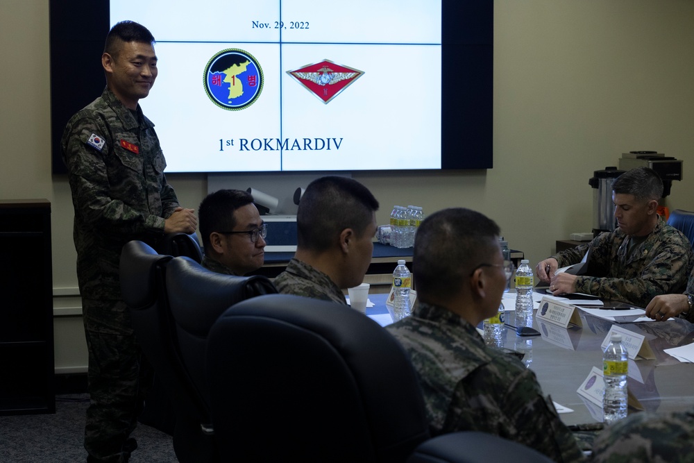 U.S. Marines of Marine Air Control Group 18 meet with Marines of Republic of Korea