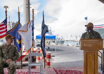 Task Force 55 Welcomes New Commander at Pierside Ceremony in Bahrain