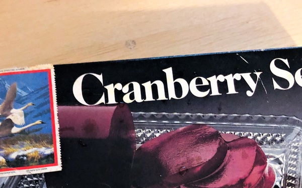 Commentary: Ode to cranberry sauce in a can